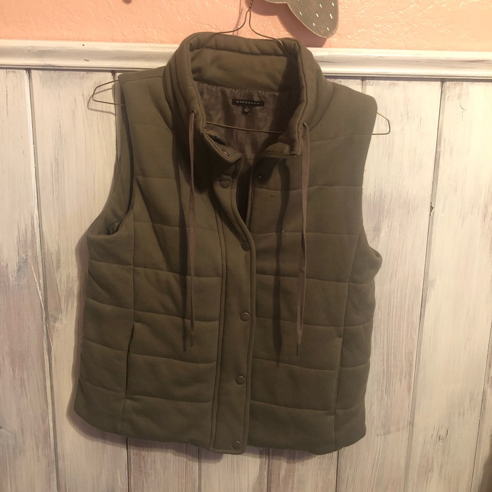 Olive vest quilted Large EUC
